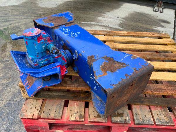 VBG DRAG HITCH & CROSS MEMBER......380v. 381319253