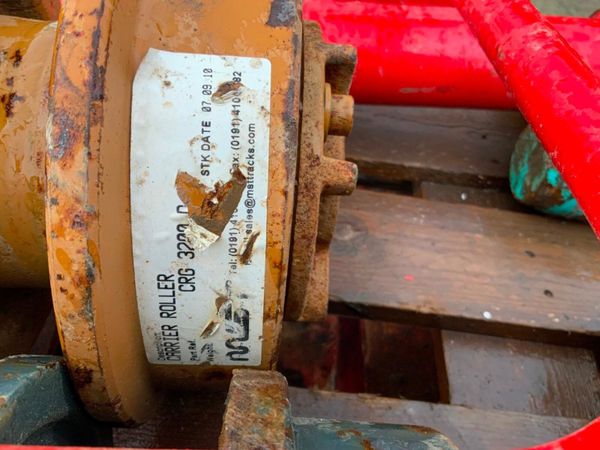 UNDERCARRIAGE 381323782