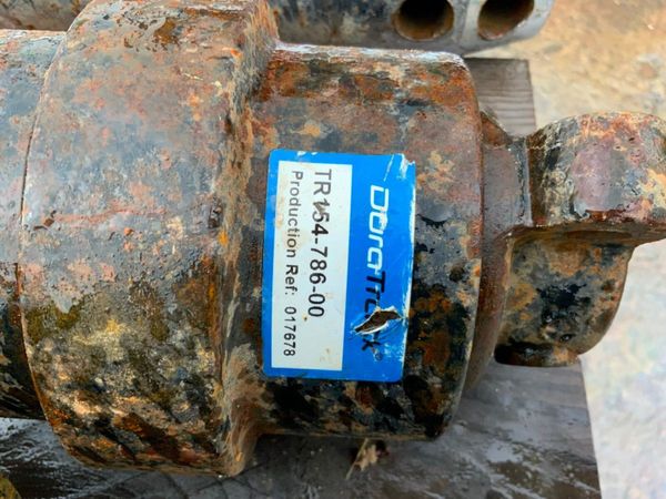 UNDERCARRIAGE 381323784