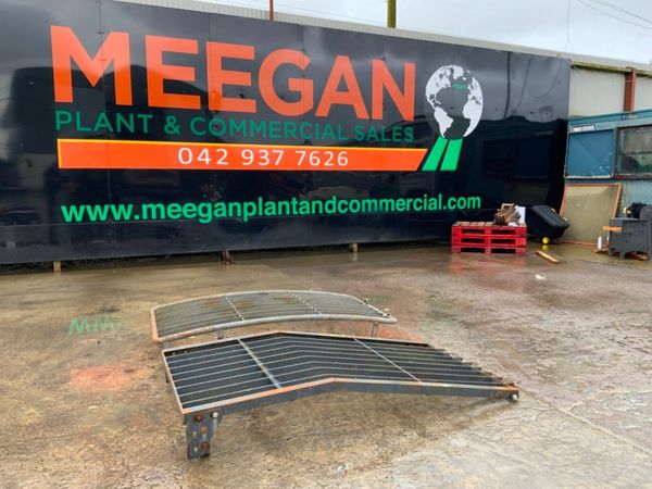 EXCAVATOR CAB GUARD / SCREEN GRIDS.......852. 381323709