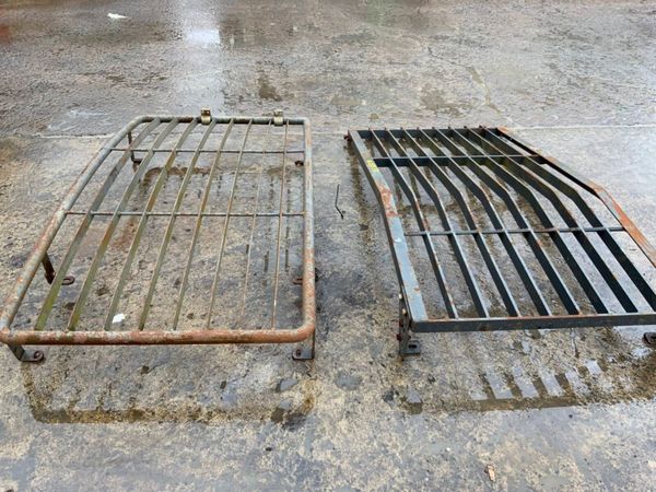 EXCAVATOR CAB GUARD / SCREEN GRIDS.......852. 381323712