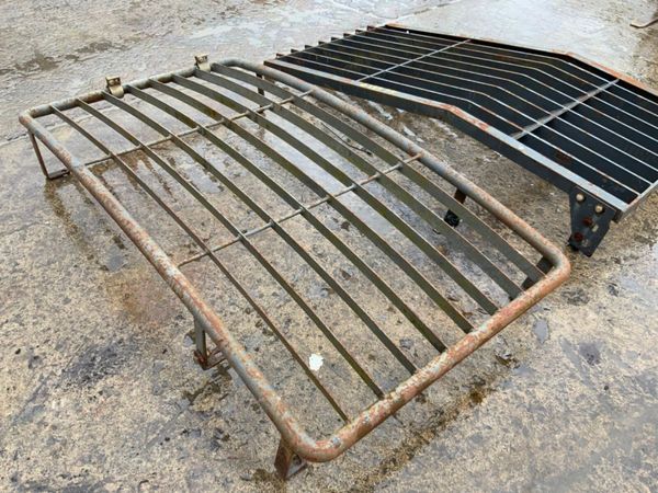 EXCAVATOR CAB GUARD / SCREEN GRIDS.......852. 381323717