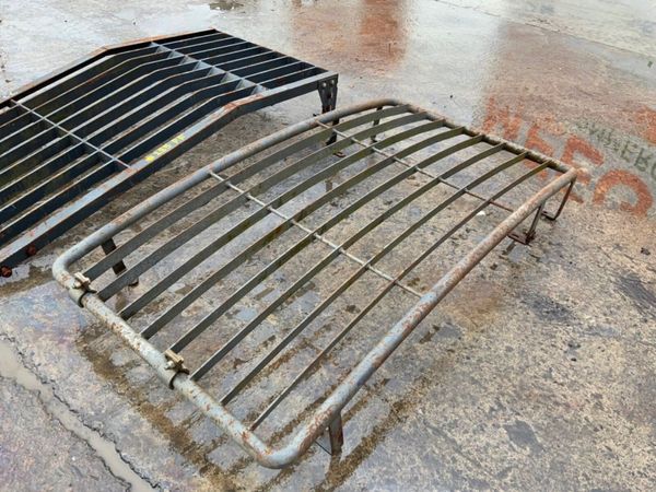 EXCAVATOR CAB GUARD / SCREEN GRIDS.......852. 381323721