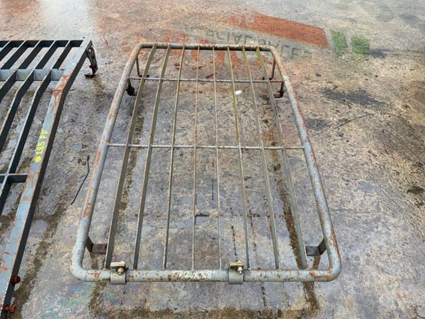 EXCAVATOR CAB GUARD / SCREEN GRIDS.......852. 381323723