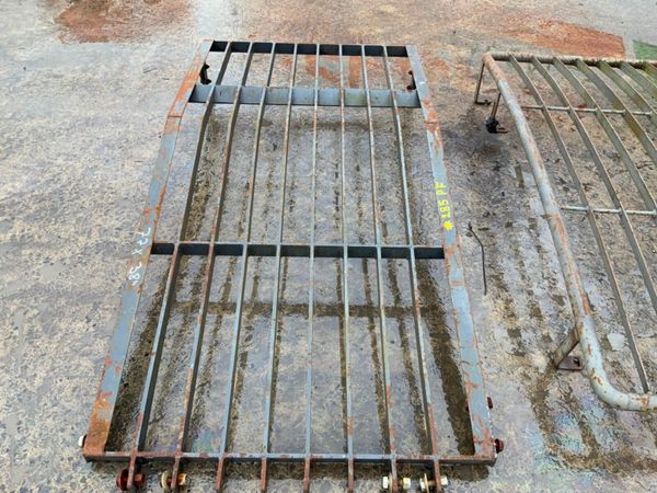 EXCAVATOR CAB GUARD / SCREEN GRIDS.......852. 381323724