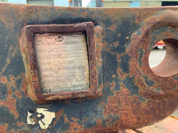 GEITH HYDRAULIC QUICK HITCH....45mm PINS...277pf 381323737