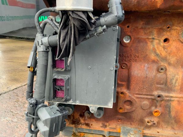 6 cyl  CUMMINS ENGINE QSB6.7.....SPARES.....28f. 381323840