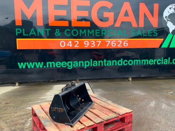 30" JCB GRADING BUCKET.......30mm PINS.......643. 381323862