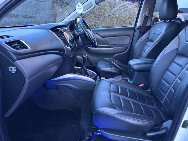 2019 Mitsubishi L200 Barbarian 381489768