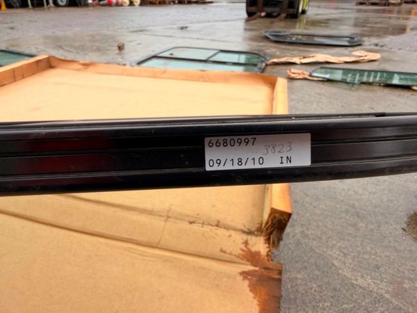 NEW Bobcat door + windows 381491073