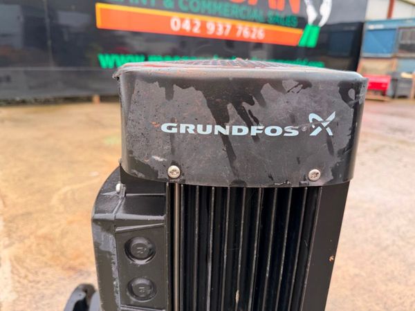 GRUNDFOS twin head in line centrifugal pump ...230 381491031