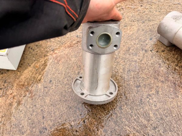 loom + control box + hydraulic pumps.....1231 381407291