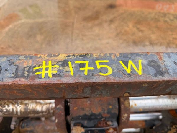 JCB TELEPORTER FORK POSITIONERS forks...175w 381407376