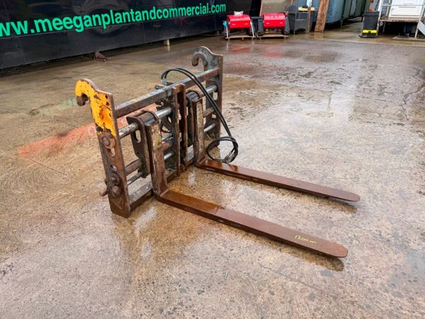 JCB TELEPORTER FORK POSITIONERS forks...175w 381407377