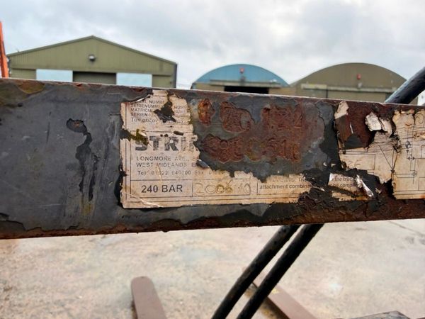 JCB TELEPORTER FORK POSITIONERS forks...175w 381407384