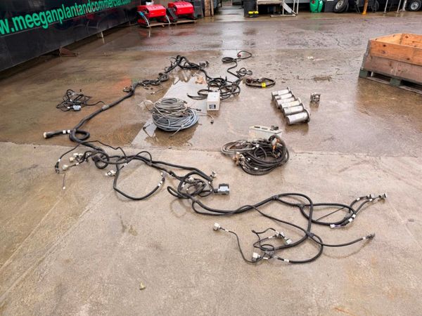 loom + control box + hydraulic pumps.....1231 381407303