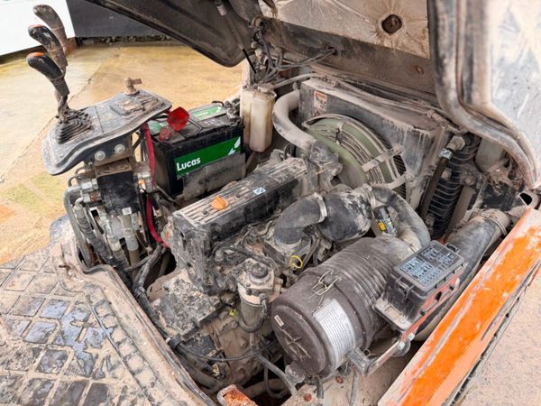 2019 DOOSAN... 2.5 TON ... diesel forklift ..4,283 381407430