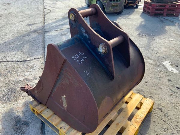 36" DIGGING BUCKET......65mm PINS......162w. 381426653