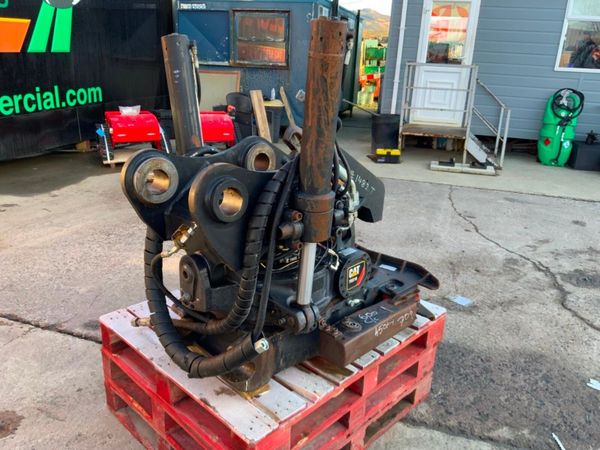 CAT TRS 18   TILT / ROTATOR QUICK HITCH.....1482t. 381438642