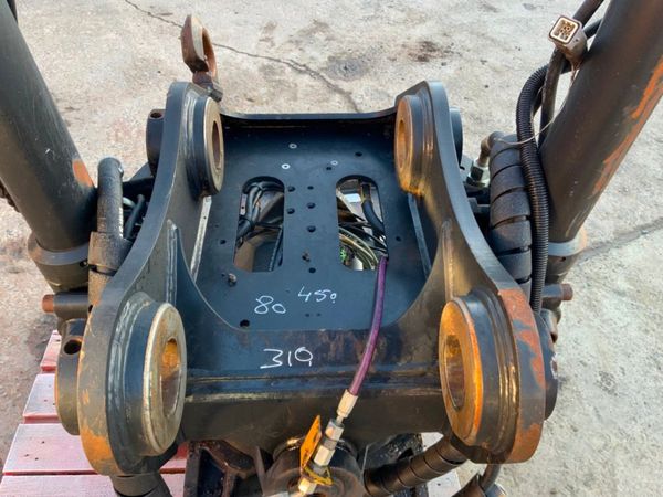 CAT TRS 18   TILT / ROTATOR QUICK HITCH.....1482t. 381438643