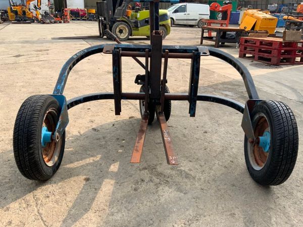 ROUGH TERRAIN PALLET TRUCK FORKS.....801v 381544198
