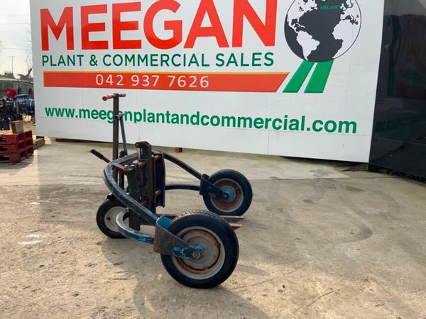 ROUGH TERRAIN PALLET TRUCK FORKS.....801v 381544200