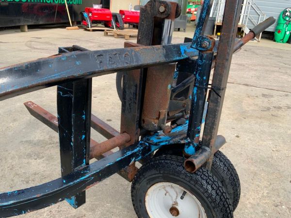 ROUGH TERRAIN PALLET TRUCK FORKS.....801v 381544211