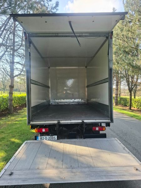 FUSO-THOMAS MCCLEAN FUSO 2018 BOXY BODY 381552172