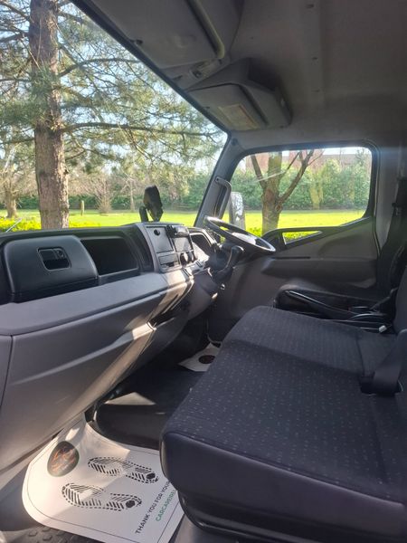 FUSO-THOMAS MCCLEAN FUSO 2018 BOXY BODY 381552570