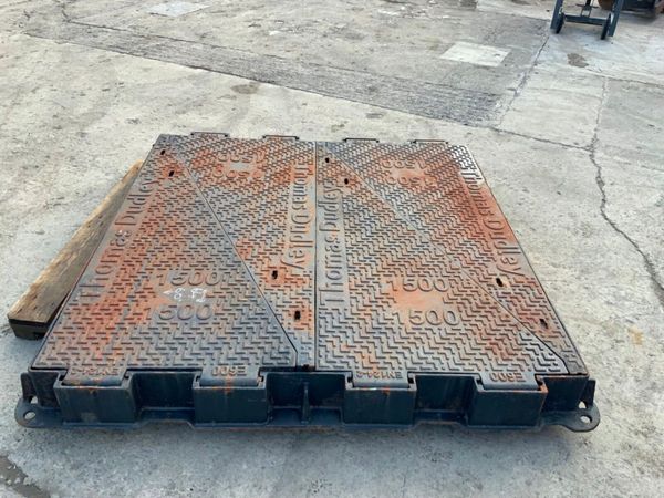 64" x 60" DUCTILE MANHOLE COVER.........122. 381561909