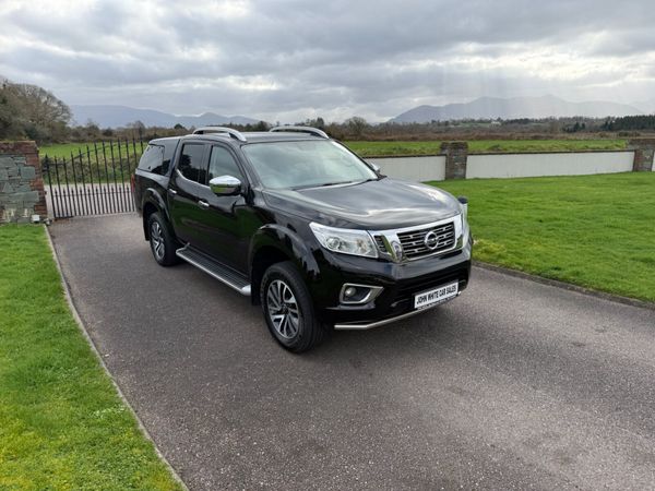 Nissan Navara crew cab ( top spec ) 381505073