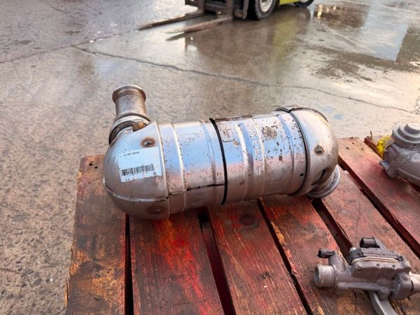 new genuine Deutz engine components .....172 381507668