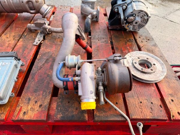 new genuine Deutz engine components .....172 381507678