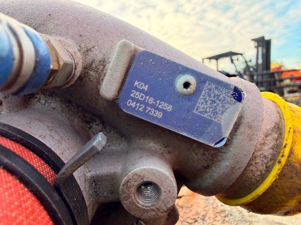 new genuine Deutz engine components .....172 381507680