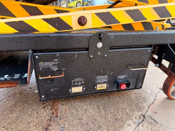 2018 youngman boss platform scissor lift....593v 381507698