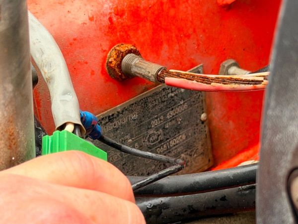 2013 Husqvarna FS524 concrete cutting saw....872 381507720