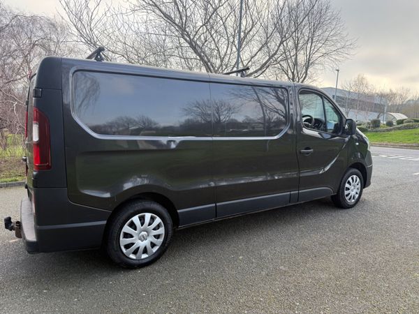 Nissan NV300 2017 TAX & TEST 381521931