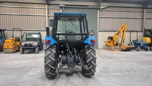 New Holland 3930 381669674