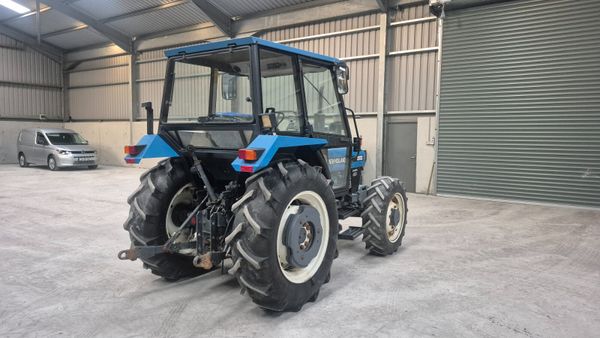 New Holland 3930 381669677