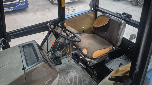 New Holland 3930 381669679