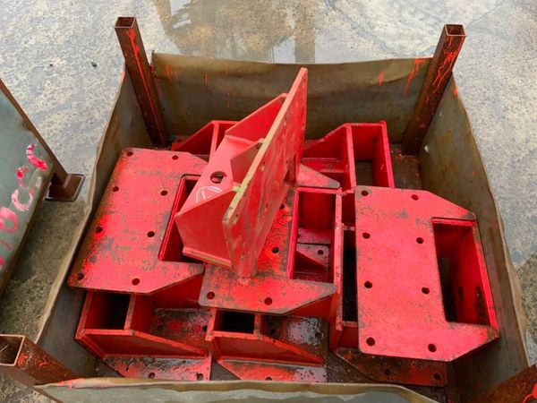 ALTRAD TRENCH BOX SUPPORT CONNECTOR....4423. 381678163