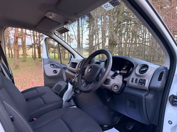 Renault Trafic Diesel SL27 DCI 95 Business 381679724