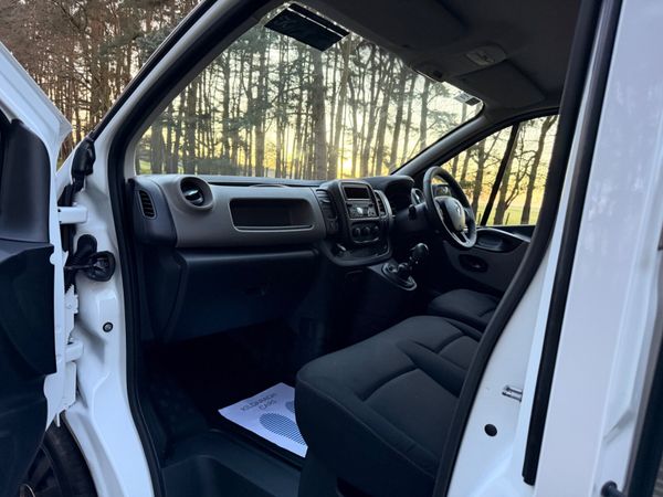 Renault Trafic Diesel SL27 DCI 95 Business 381679725