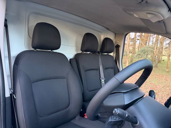 Renault Trafic Diesel SL27 DCI 95 Business 381679726