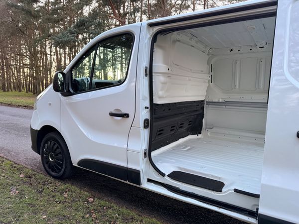 Renault Trafic Diesel SL27 DCI 95 Business 381679737