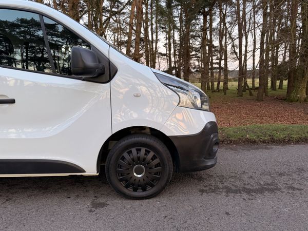 Renault Trafic Diesel SL27 DCI 95 Business 381679739