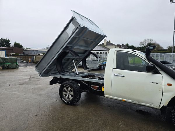 Hilux tipper body 381683516