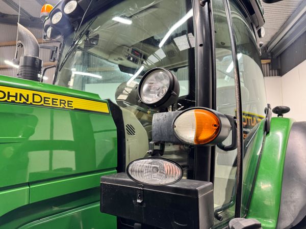 2015 John Deere 6150R 381691947