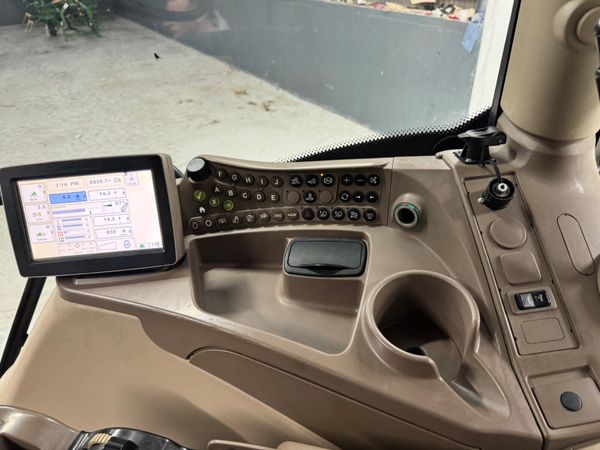 2015 John Deere 6150R 381691935