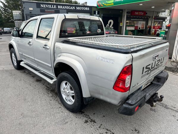 Isuzu D-Max 2011 Crew Cab 381696625